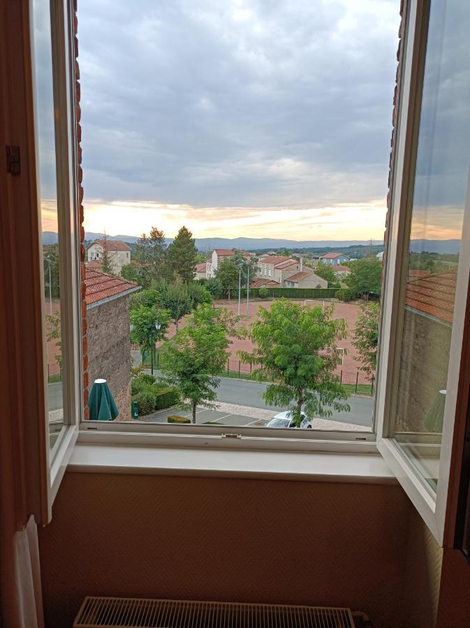 Les Pierres Folles Bed & Breakfast Rozier-en-Donzy Eksteriør bilde