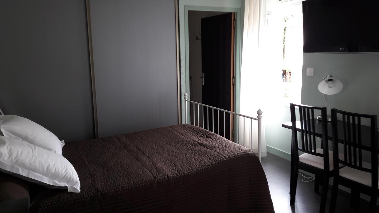 Les Pierres Folles Bed & Breakfast Rozier-en-Donzy Eksteriør bilde