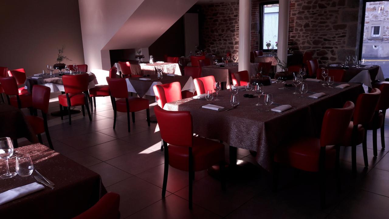 Les Pierres Folles Bed & Breakfast Rozier-en-Donzy Eksteriør bilde