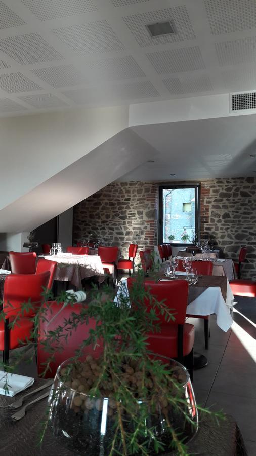 Les Pierres Folles Bed & Breakfast Rozier-en-Donzy Eksteriør bilde